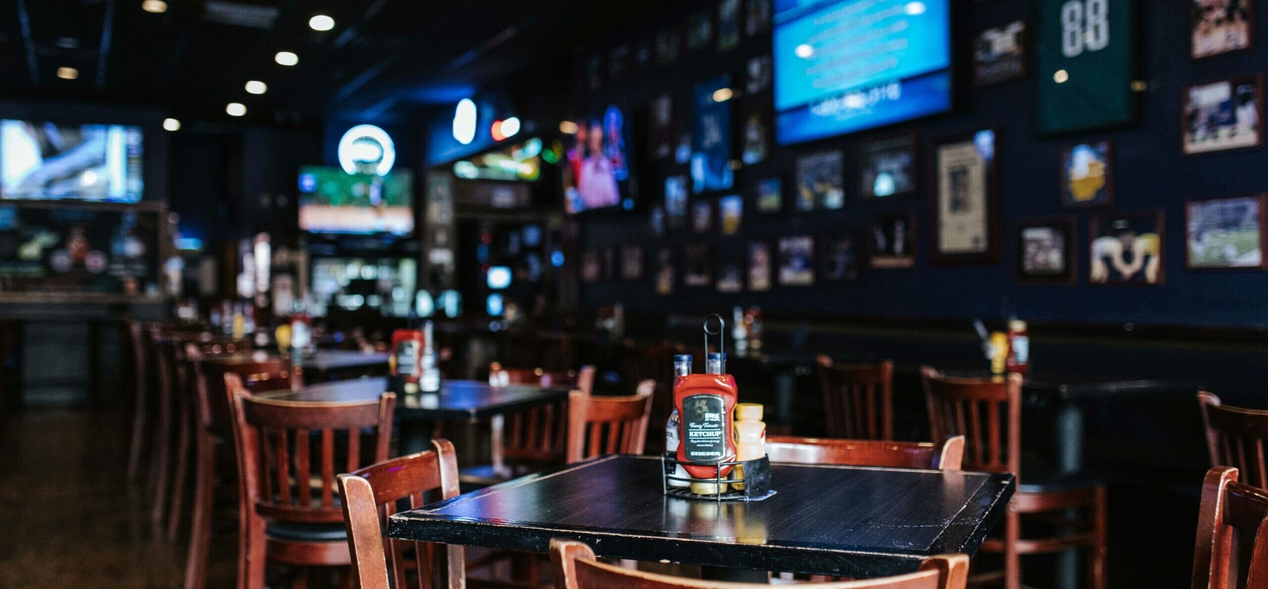 Cubby's Sports Bar and Grill seating