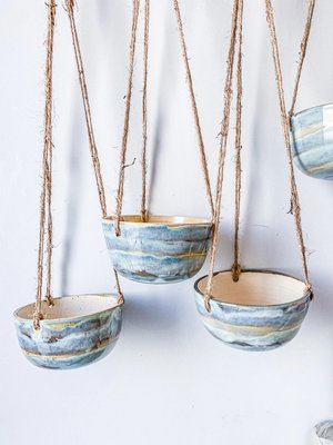 Hanging Pots with artist Shelby Meyer