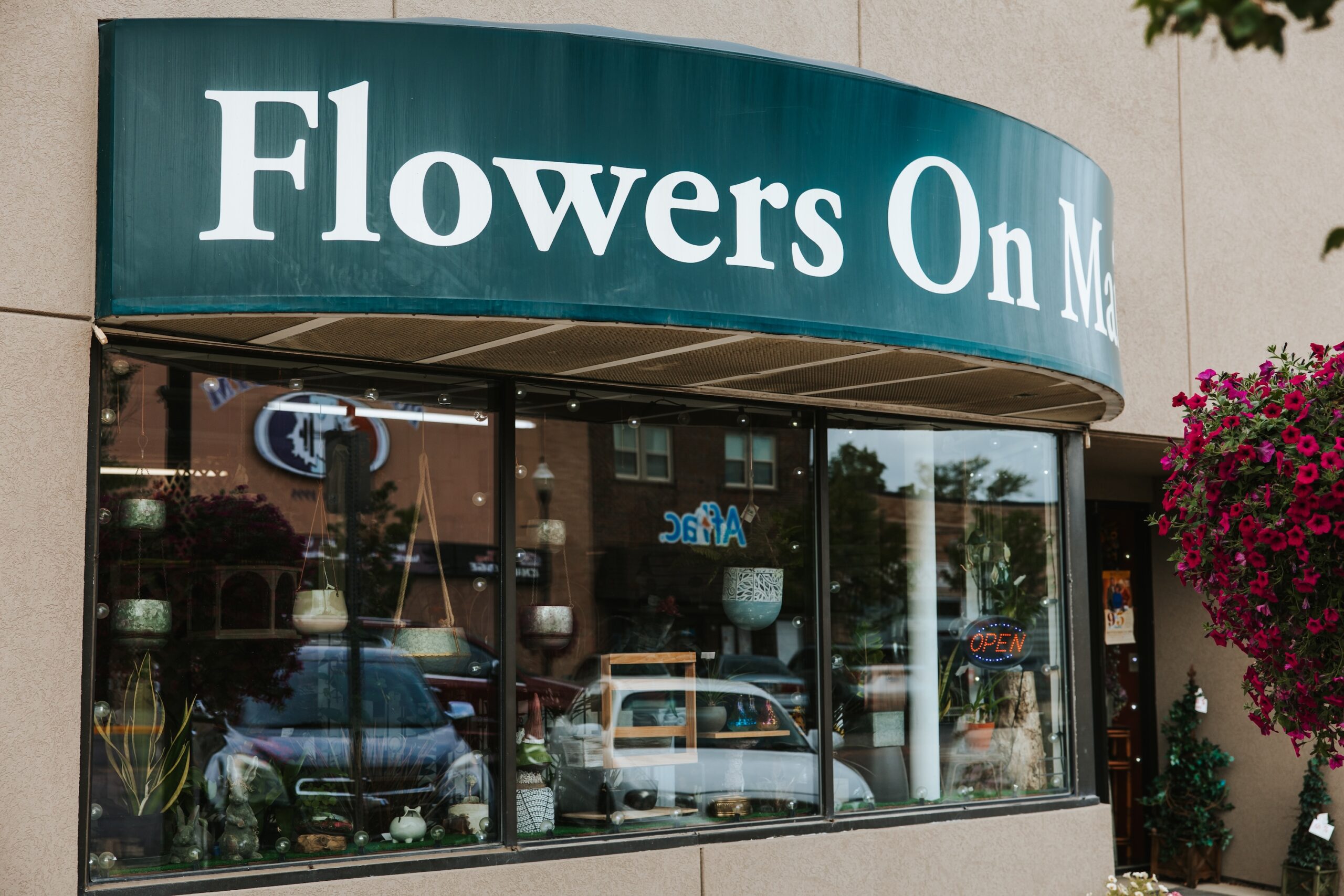 Making Main Avenue Bloom